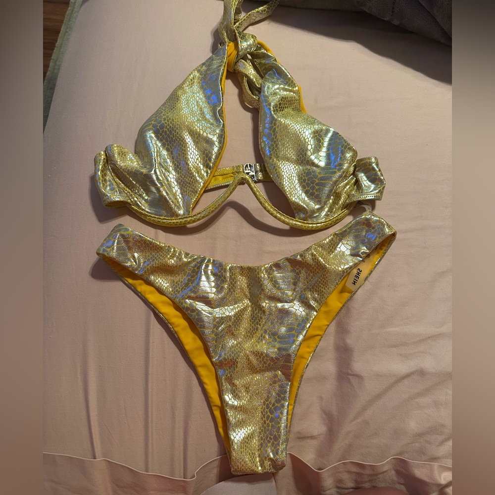 SHEIN - Small, silver & yellow, snake print bikini set
